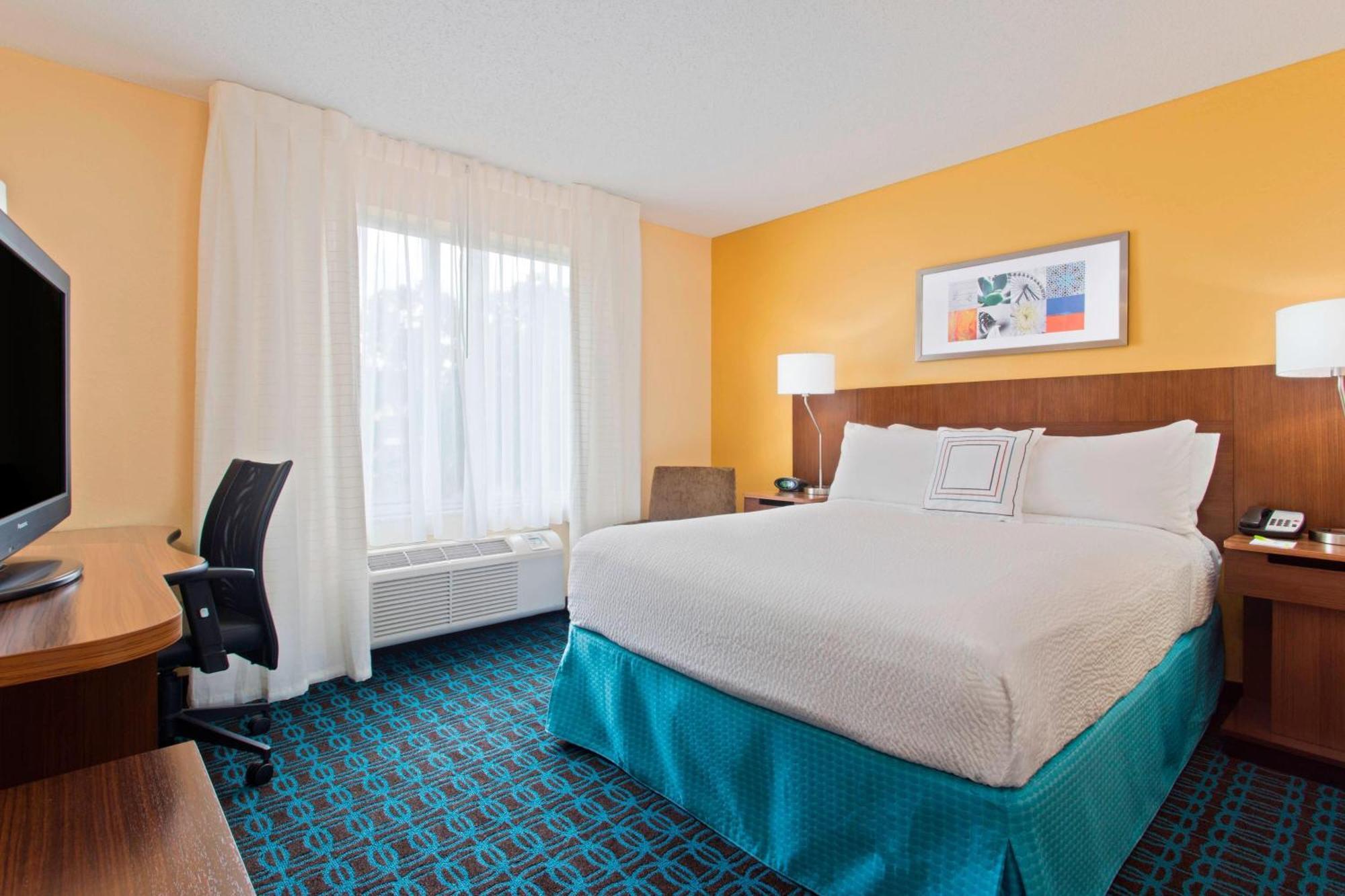 Fairfield Inn And Suites By Marriott Tampa Brandon Heartland Exterior foto