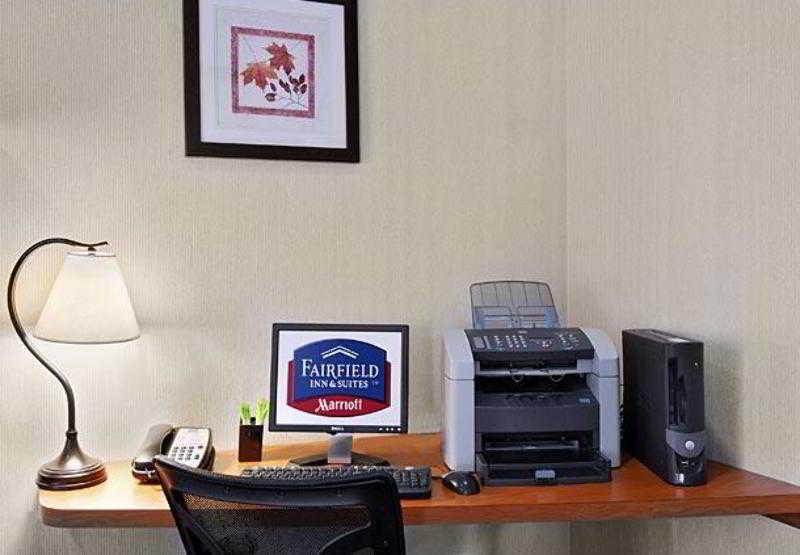 Fairfield Inn And Suites By Marriott Tampa Brandon Heartland Facilidades foto